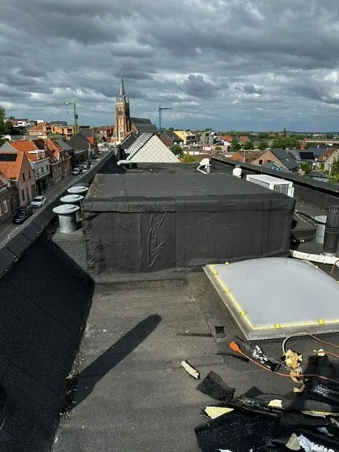 Dringende herstelling van roofing in Zonnebeke